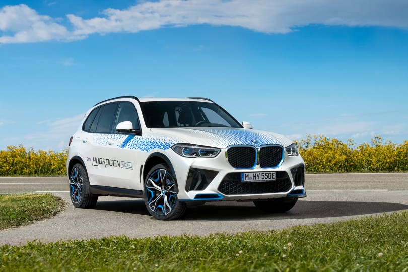2022-BMW-iX5-Hydrogen