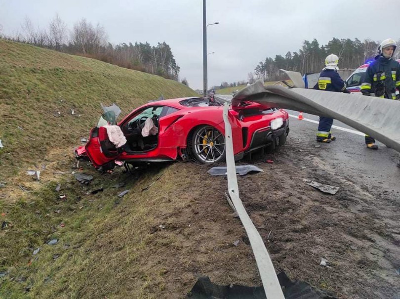 ferrari crash1