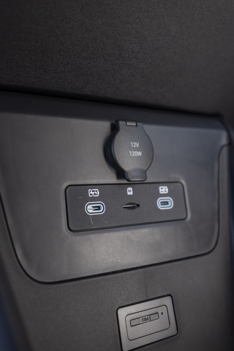 6-byd-dolphin-surf-facelift-2026-usb-type-c