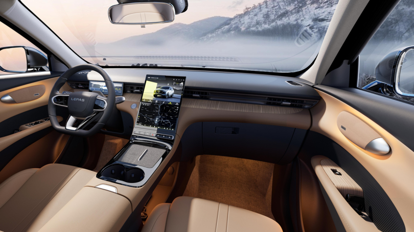 lepas-l6-interior