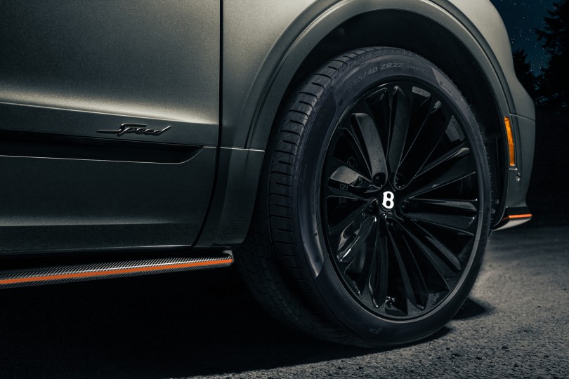 bentayga space3