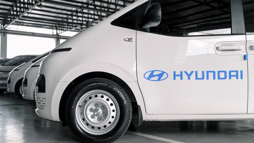 hyundai-staria-van-mobile-service-philippines