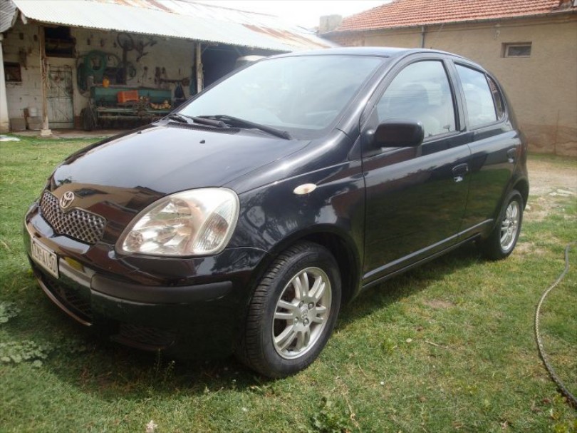 METAXEIRISMENO_Toyota_Yaris