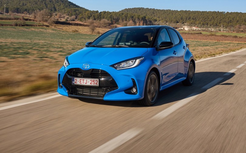 Adv-Toyota-Yaris-Safety-1