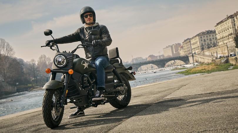 um motorcycle
