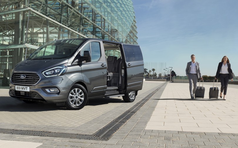 ford tourneo custom