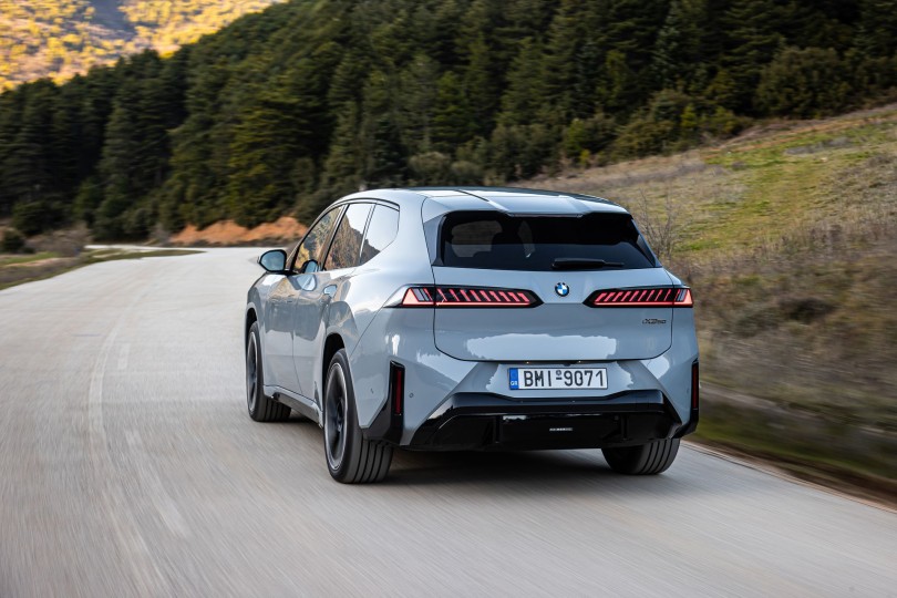 BMW-iX3-GR-24