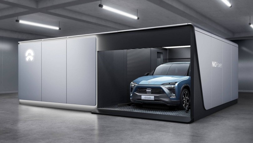 nio-es8-mpataria-antikatastasi-battery-swap
