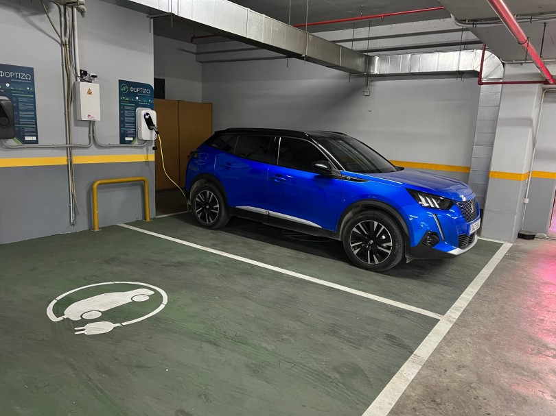 kinoumai ev-2