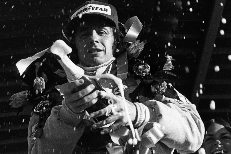 sir-jackie-stewart-f1-formula-sampania-stefani-niki-nikh