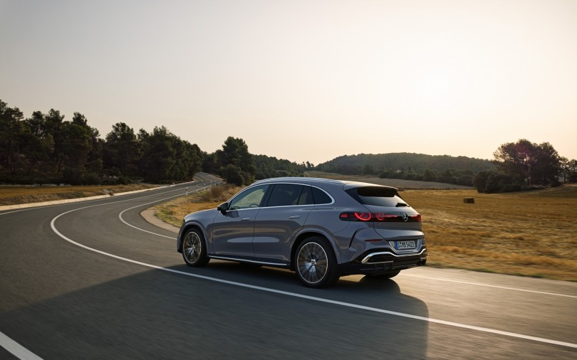 Advertorial-Mercedes-GLC-EQ-7