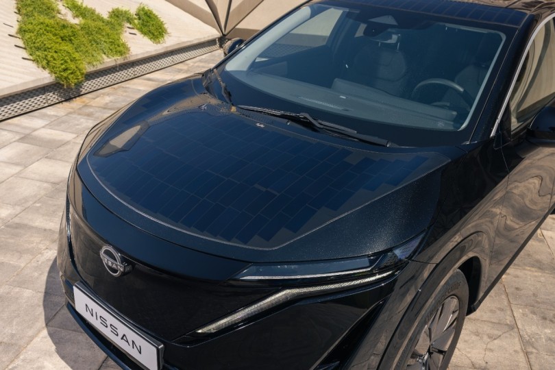 2-nissan-ariya-photovoltaika solar-panel