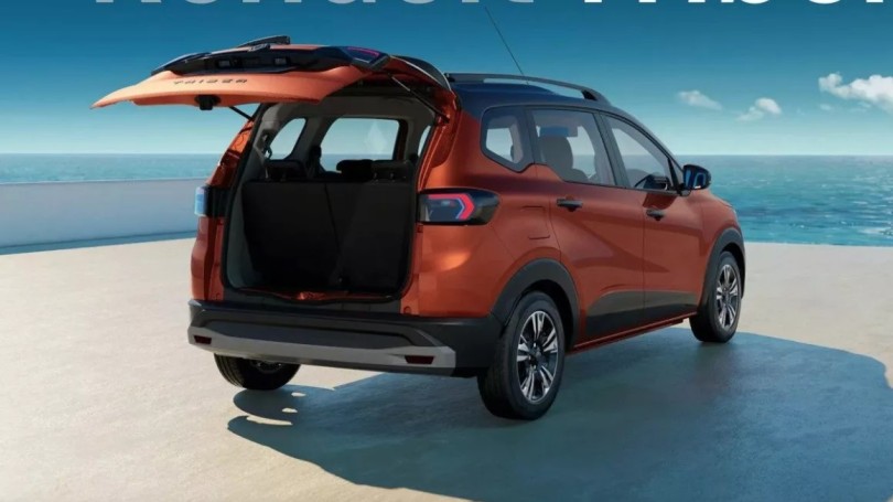 Renault-Triber-piso-port-mpagkaz