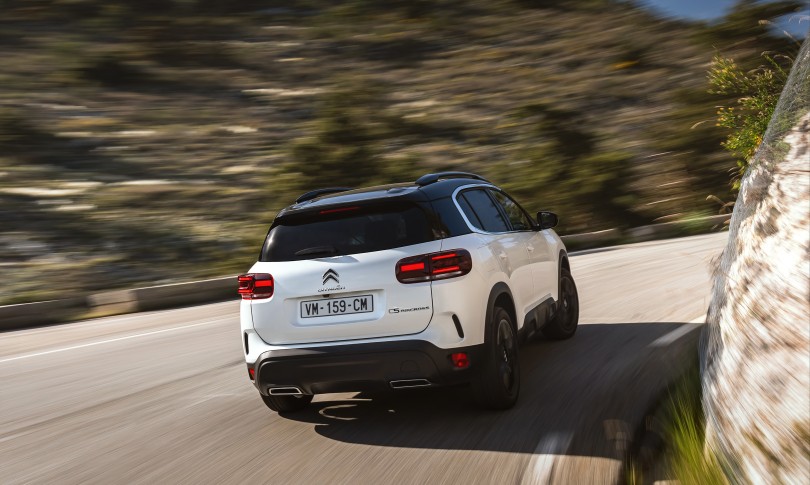 2-citroen-c5-aircross-hybrid-136-suv