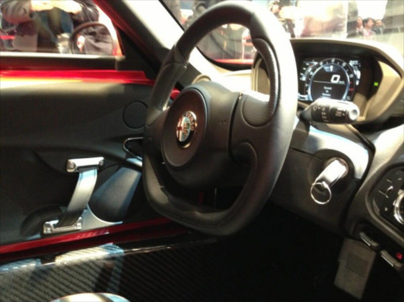 alfa 4c interior