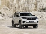 Νέο Toyota Land Cruiser με περισσότερη δύναμη και Black Pack