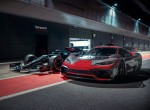 O Lewis Hamilton στο τιμόνι της Mercedes AMG Project ONE (video)