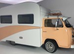 Vintage τροχόσπιτο Volkswagen - Vintage μέχρι να δεις το εσωτερικό του! [Video]
