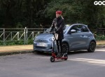 Οδηγούμε το eScooter FIAT 500 Iride: Γεμίζει το μάτι!
