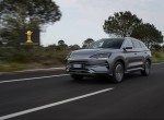Οδηγούμε το BYD Seal U DM-i: Το plug-in D-SUV με τα 1.100 km αυτονομίας!