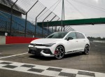 Νέο Volkswagen Golf GTI Clubsport με 300 ίππους και τελική 267 km/h