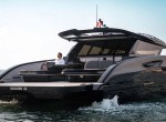 Η Brabus έφτιαξε καταμαράν με 1.430 PS - Πάει Μύκονο σε 2 ώρες