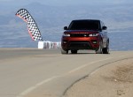 To Range Rover Sport κάνει ρεκόρ στο Pikes Peak