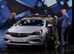 Το νέο Opel Astra λάμπει στη Φρανκφούρτη