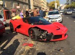 Τρακάρει τη φρεσκοαγορασμένη του LaFerrari