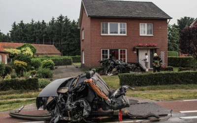 Τρομακτικό ατύχημα με Audi S8 στο Βέλγιο

