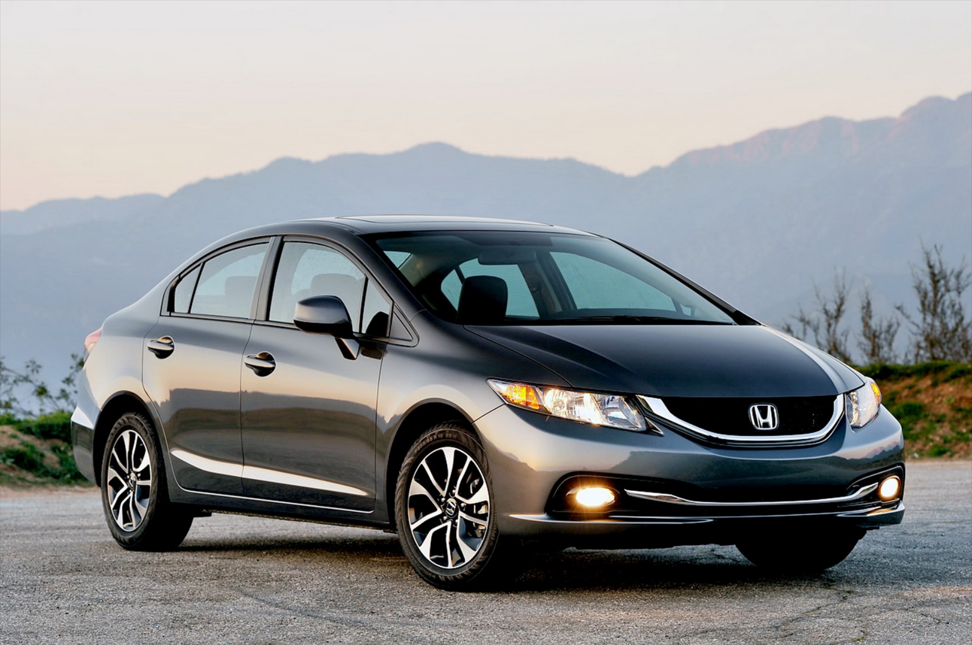 Honda Civic- Toyota Corolla: Άσσος 