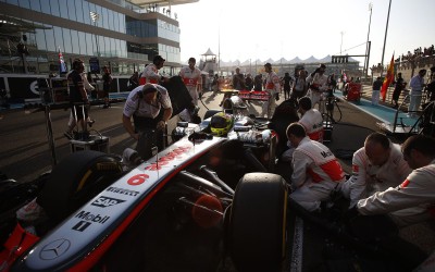 Για μια θέση στην McLaren παλεύουν Perez και Magnussen