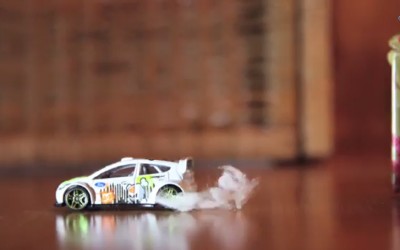 Ευχές από τη Ford με ιδιαίτερο τρόπο