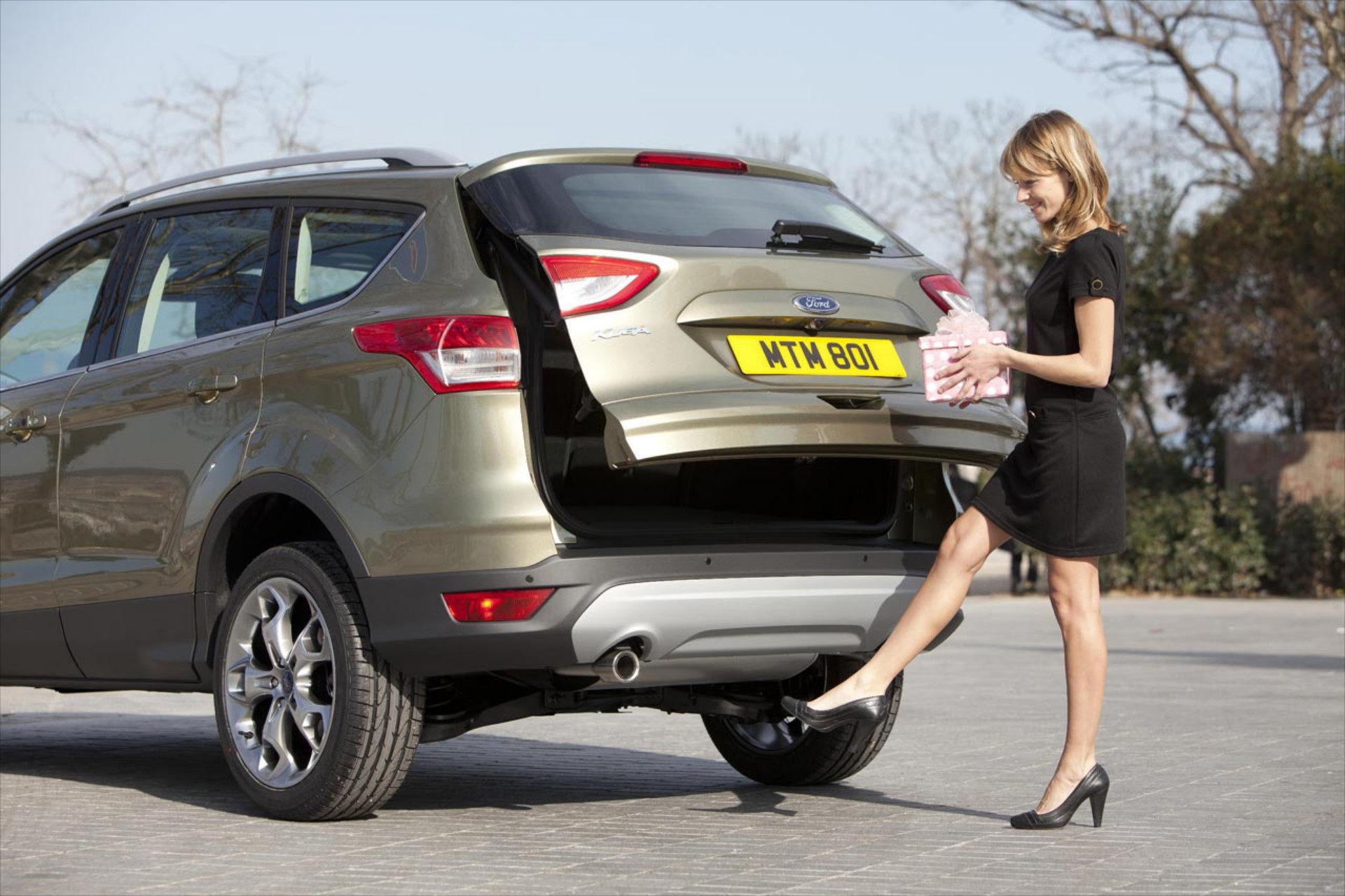 Hands-Free Tailgate επιλέγουν οι πελάτες στο Kuga