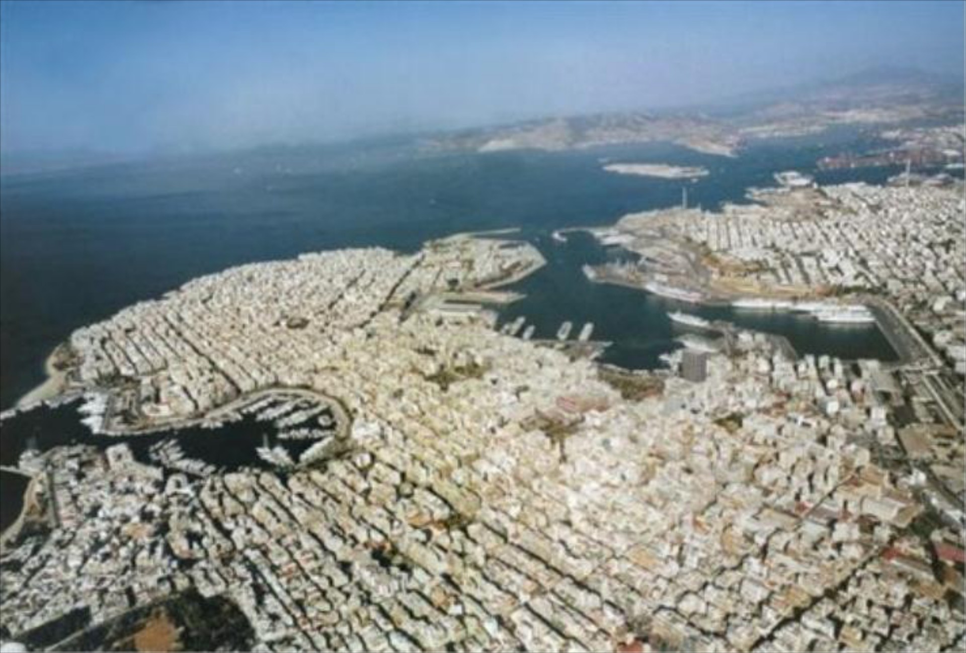 Έγινε η δεύτερη φάση μονοδρομήσεων στον Πειραιά