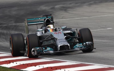 GP Μαλαισίας: Pole position για τον Hamilton