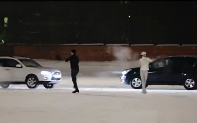 VIDEO: Μηχανές χορού και χορευτές στον πάγο