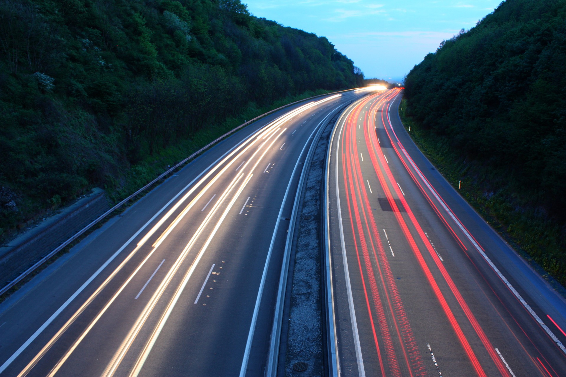 Διόδια θα πληρώνουν τα μη γερμανικά ΙΧ στις Autobahn