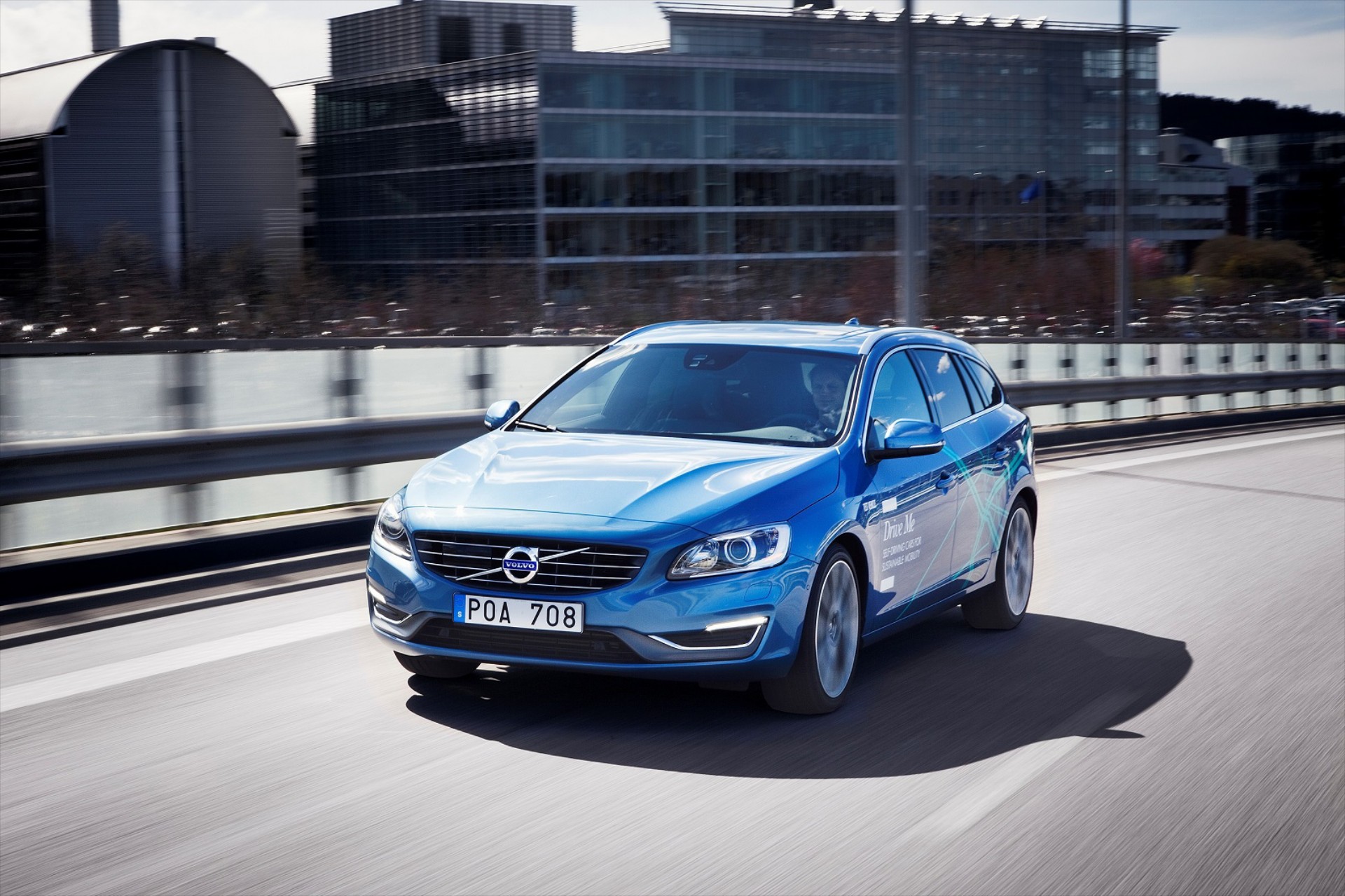 Volvo: Δοκιμές για μετακινήσεις χωρίς οδηγό