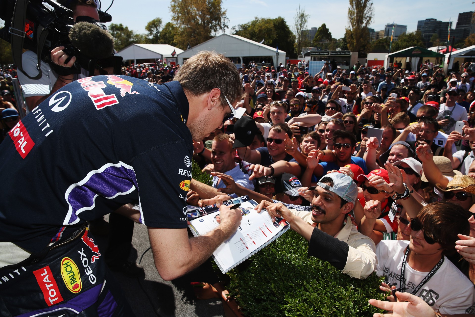 Δεν θα φύγει από την RBR o Vettel λόγω Newey