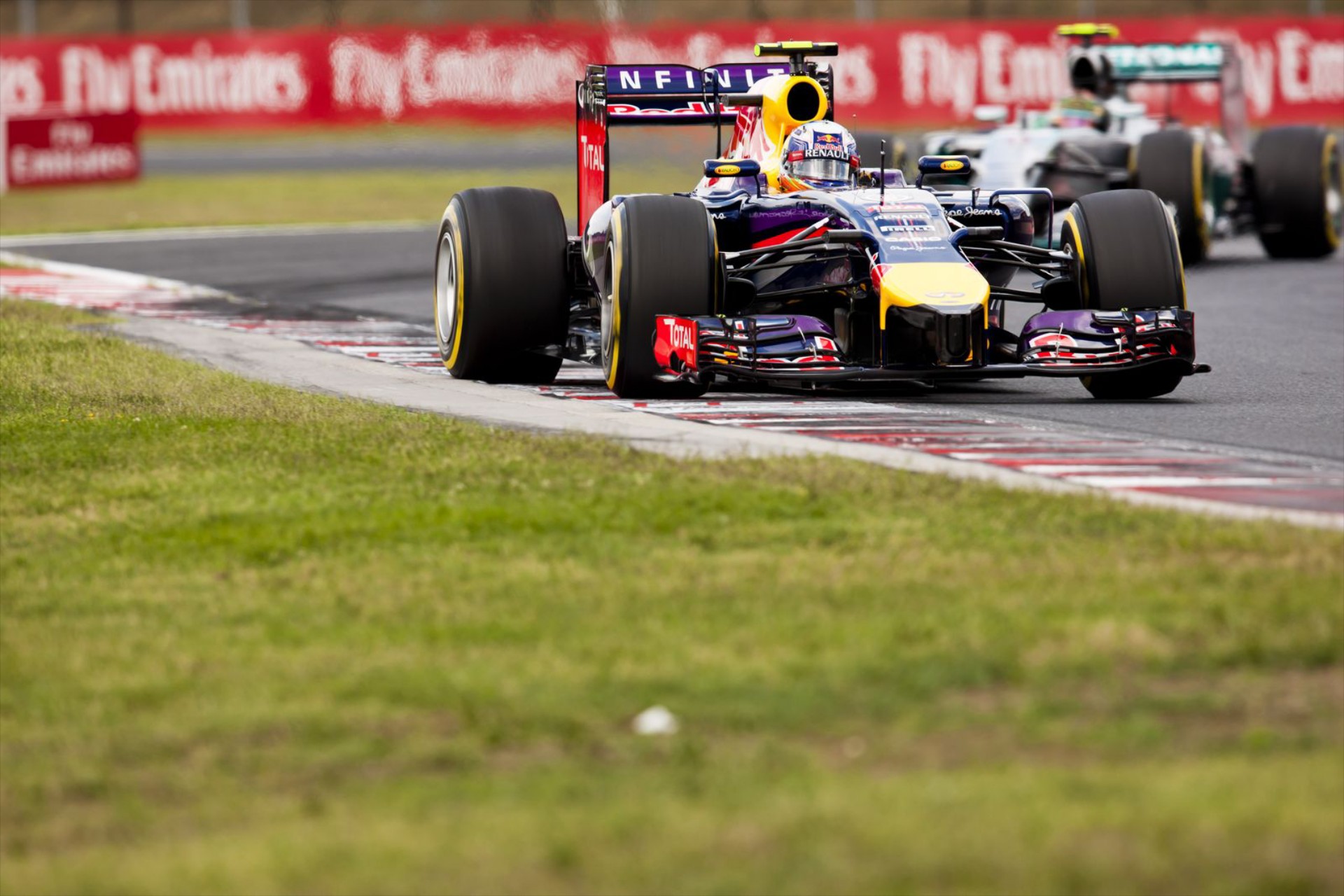 GP Ουγγαρίας: Απίστευτος αγώνας με νικητή τον Ricciardo