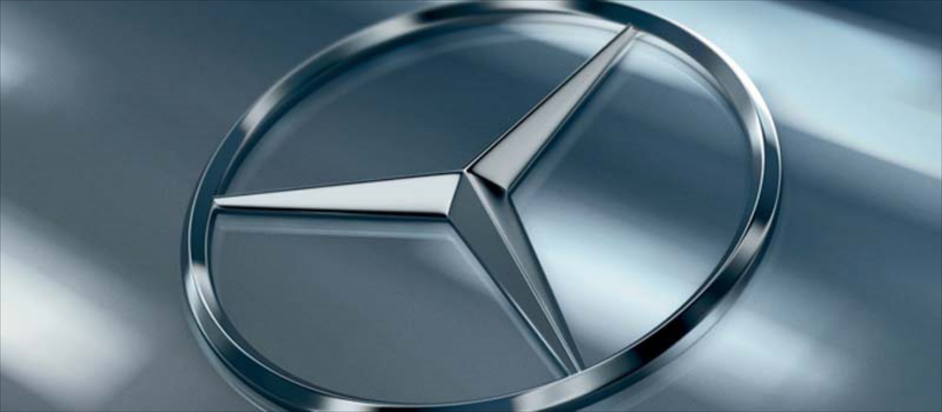 Νέα κάθετη μονάδα Mercedes-Benz στην Πάτρα

