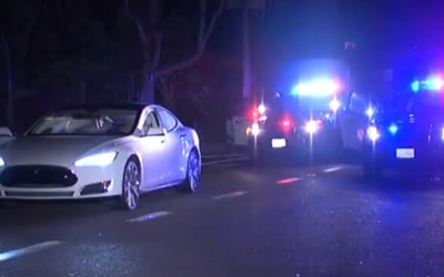 Ιδιοκτήτης Tesla βρίσκει το κλεμμένο αυτοκίνητο μέσω App