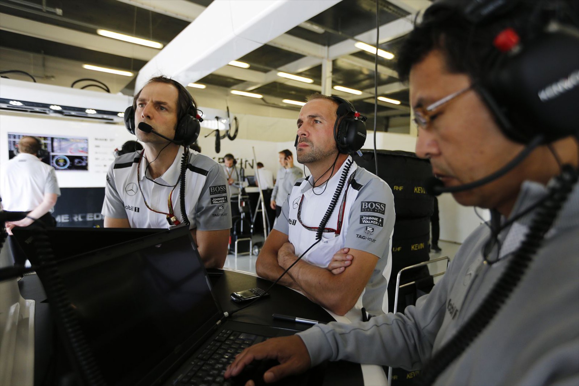 Έλεγχος στις ενδοεπικοινωνίες της F1