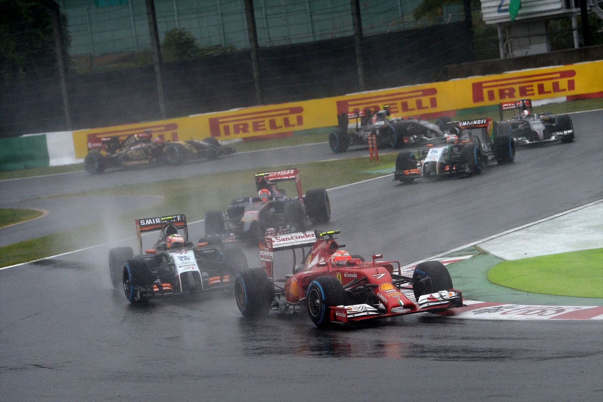 Ανησυχητικά τα σημάδια της νέας Ferrari του 2015