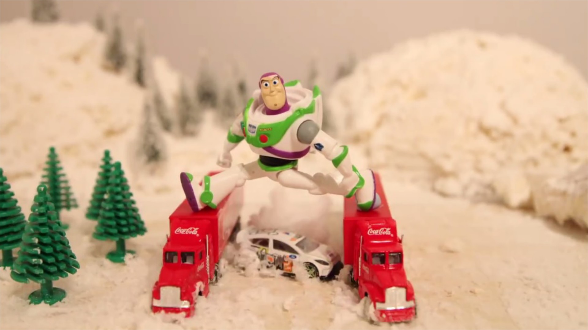 Ford Snowkhana 3: Χρόνια Πολλά με παντηλίκια… (VIDEO)