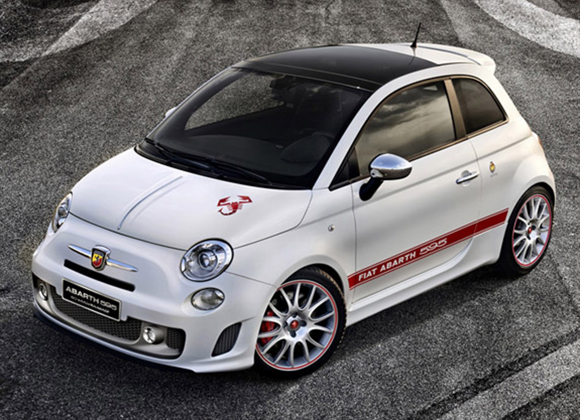 Χρηστική εφαρμογή κινητού από την Abarth