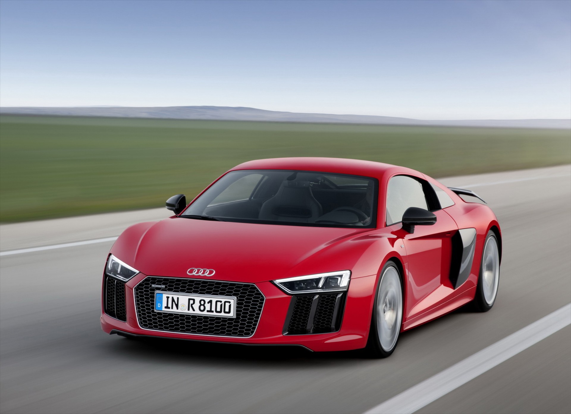 Νέο Audi R8 e-tron με 450 km αυτονομία