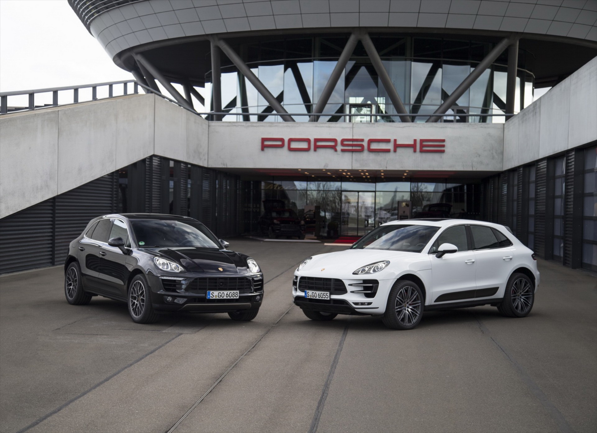 Μπόνους 8.600 ευρώ στους εργαζόμενους της Porsche