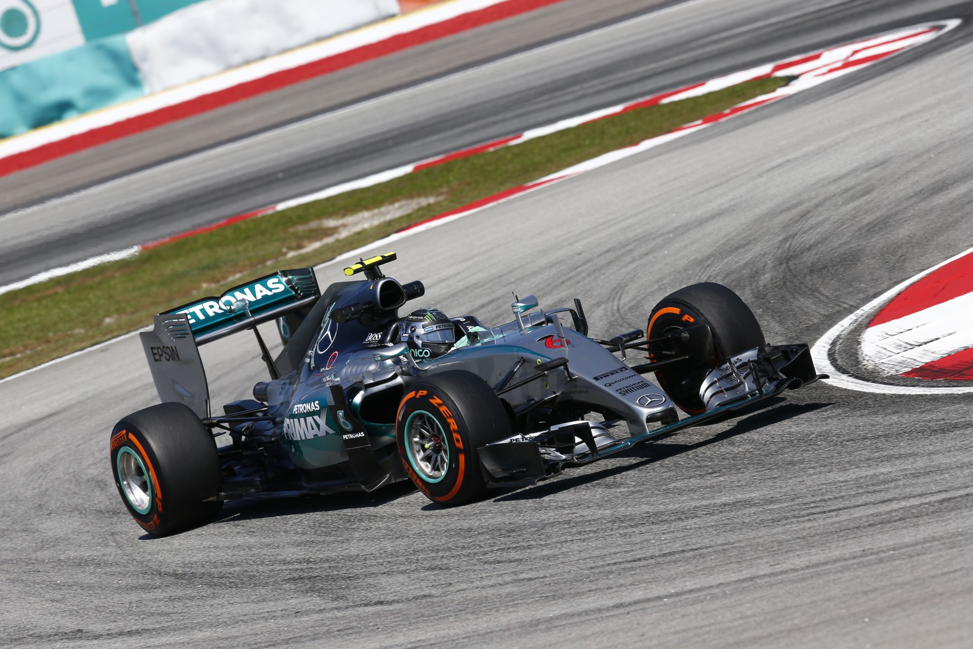 Ανησυχητικά σημάδια για τον Rosberg